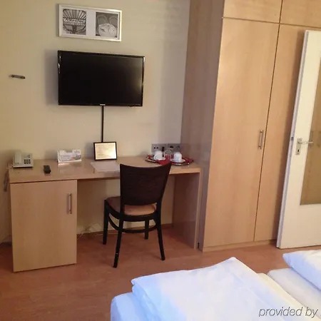 Alleenhof Hotel 3*